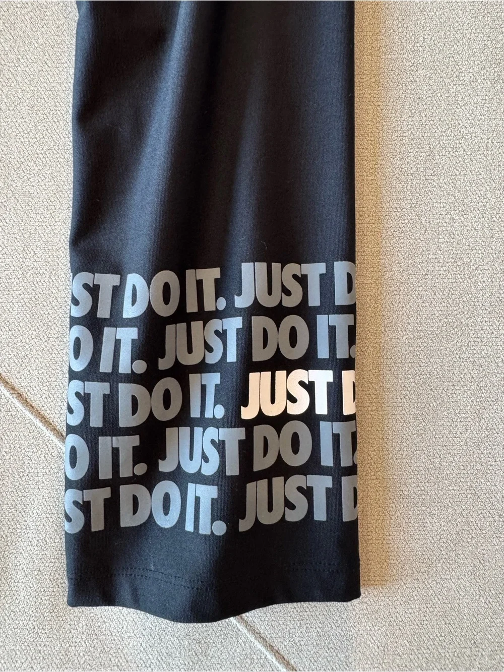 Nike Black Cropped Leggings and Tank Top Set with 'JUST DO IT' Graphic